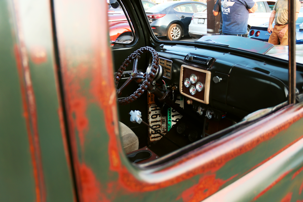 LingDynasty Photography Portfolio - custom truck